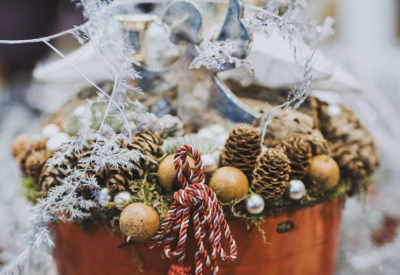 Make a Splash with Decorating, Family Time, and Hymns: A Guide to A Memorable Christmas